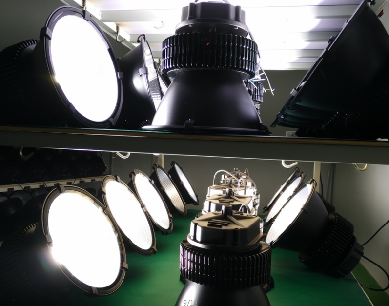 product-547-462 200W highbay testing